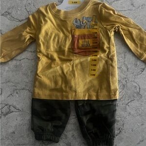 Carter's Baby / Infant / Toddler Boys Little Builder 2 PC Set, Size‎ 3-6 Months